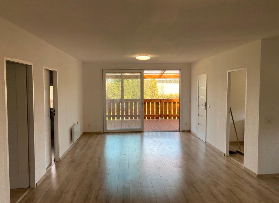 Thumbnail-4-Raum-Wohnung mit Kamin und großen Balkon