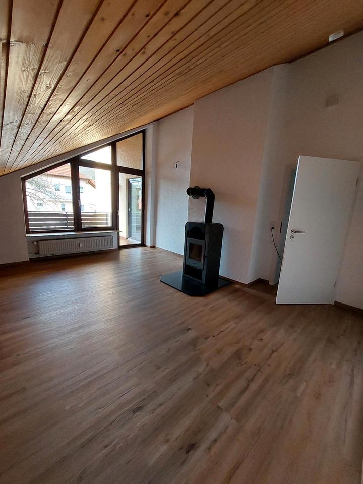 Thumbnail-Schöne 4-Zimmer-Dachgeschosswohnung