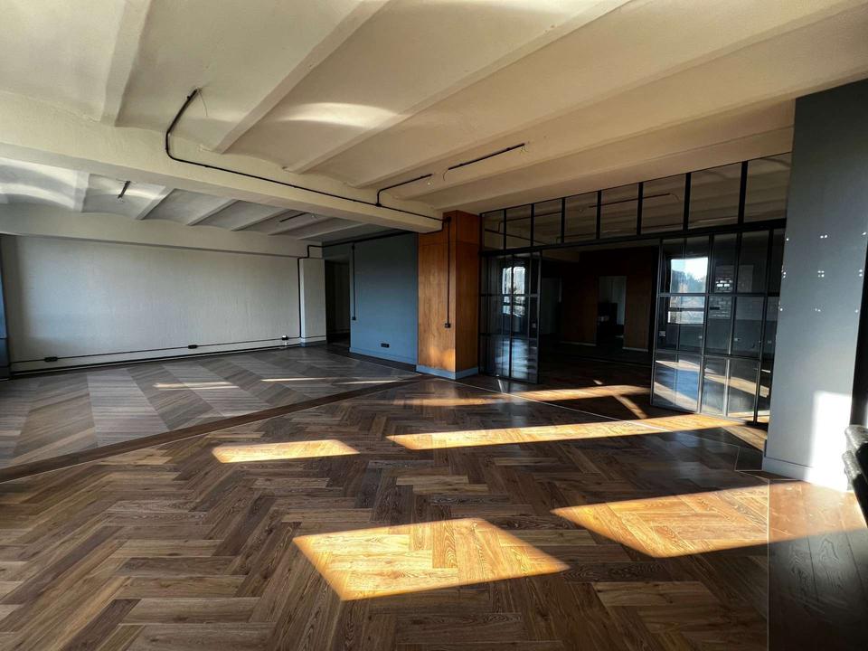 Thumbnail-LOFT mit Blick über Wuppertal