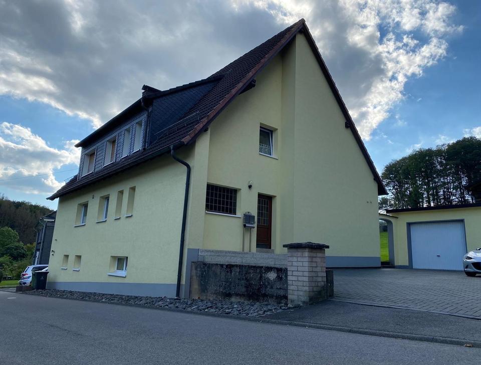 Thumbnail-Zu vermieten: Helle ca. 110qm große Wohnung