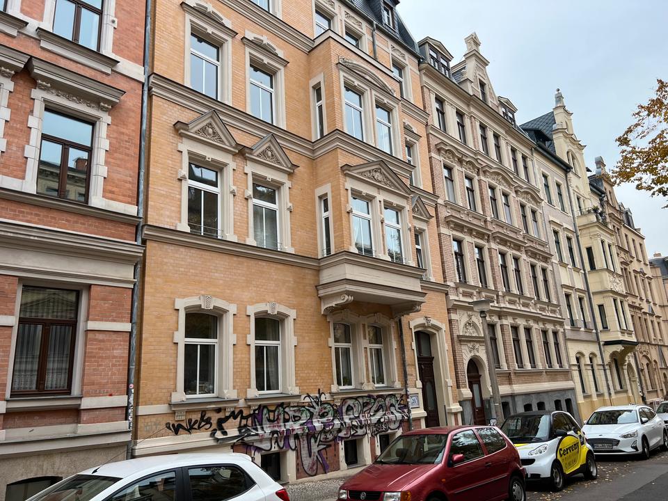 Thumbnail-Top - 4 R-Wohnung in Halle (Saale) Paulusviertel