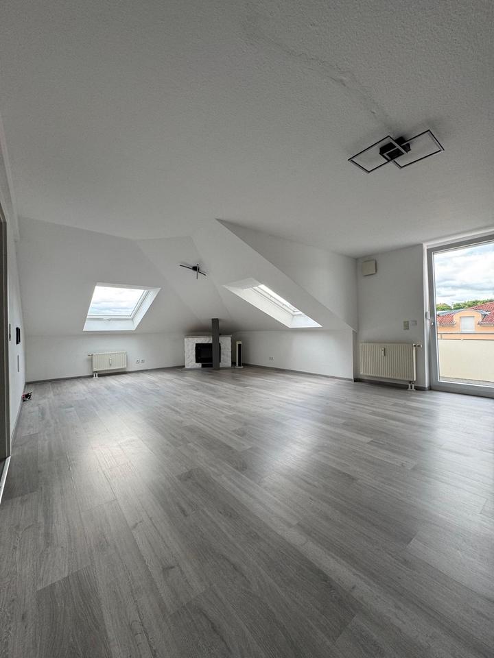 Thumbnail-ROTTWEIL; Dachgeschosswohnung zu vermieten