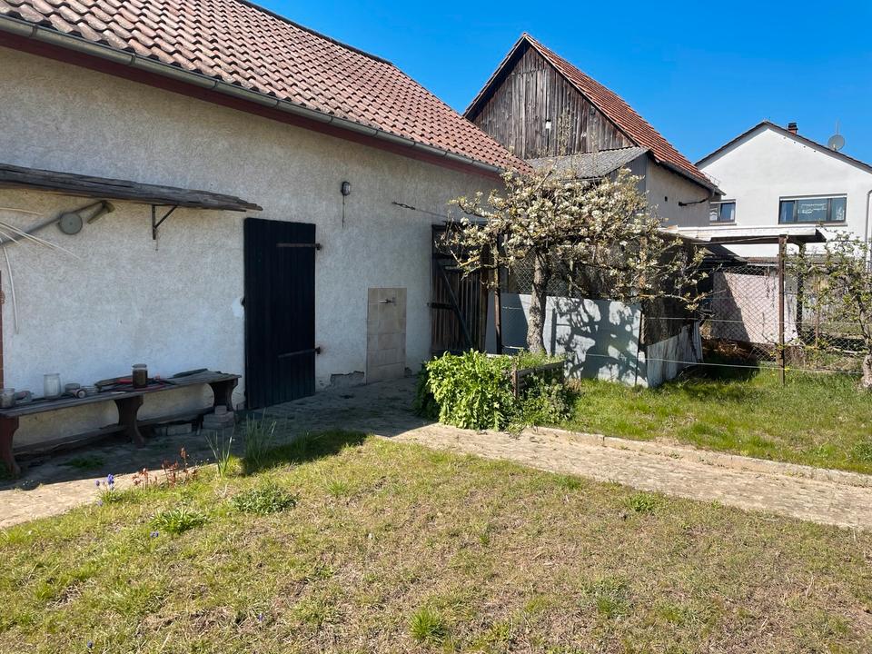 Thumbnail-Haus mit vielen Nutzungdmöglichkriten, Imnenhof, Stellplätze, 3