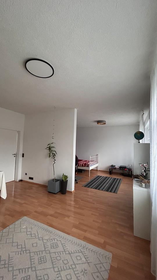 Thumbnail-2,5 Zimmer Wohnung mit Garten