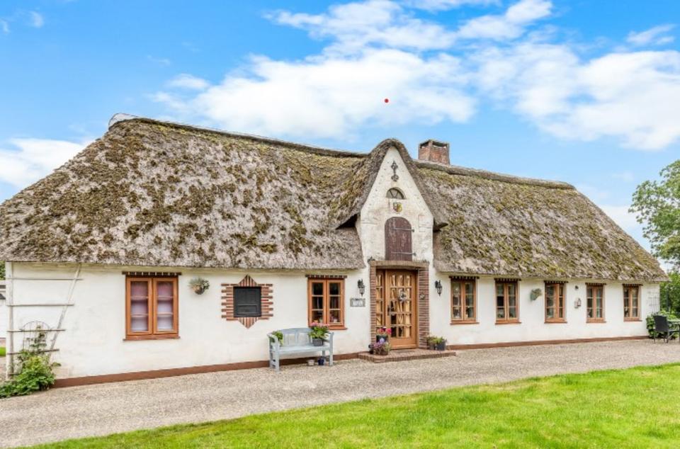 Thumbnail-Wohnen mit Geschichte, Reetdachhaus in Klixbüll - Coutagefrei!!!