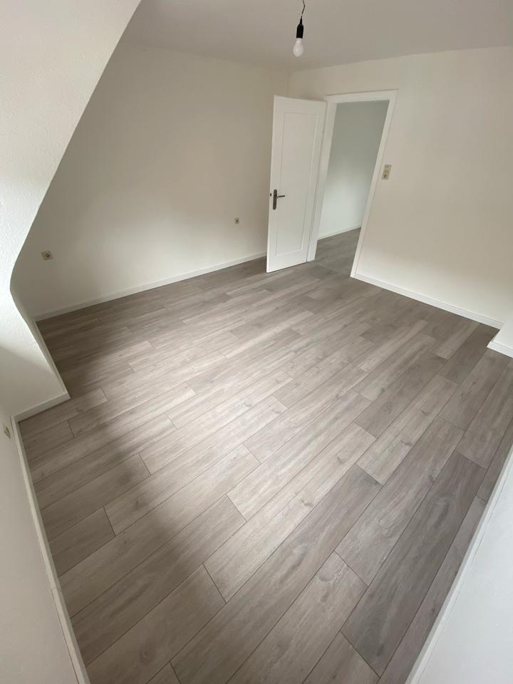 Thumbnail-2 Zimmer Wohnung, renoviert, Stuttgart-Mühlhausen