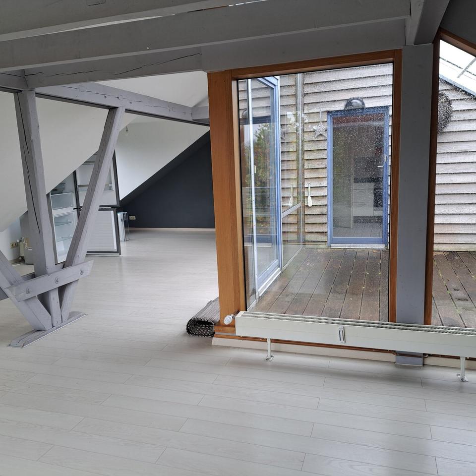 Thumbnail-Helle DG-Wohnung in Ludwigsburg-Ost