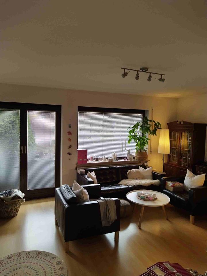 Thumbnail-Helle, ruhige und gut geschnittene 3-Zimmer Wohnung ohne Makler