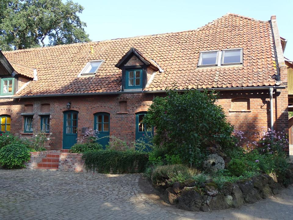 Thumbnail-Wohnen auf denkmalgeschützem Hof - Reihenhaus zur Miete Esperke