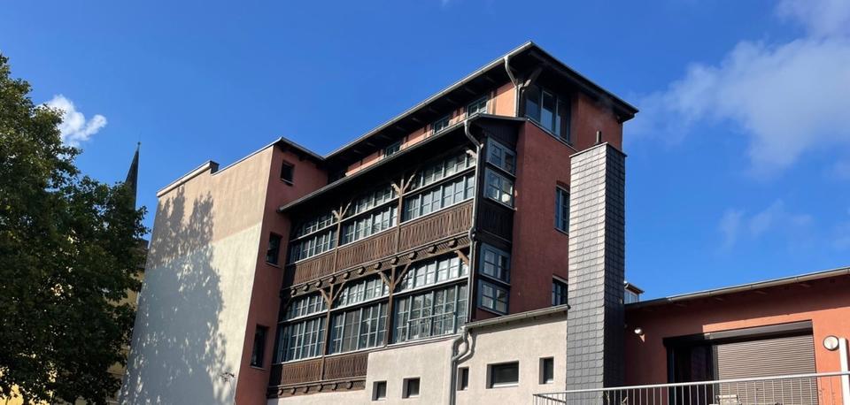 Thumbnail-Privat: Neu renovierte 2-Zimmer-Wohnung (ca. 57 m²) in Bitterfeld