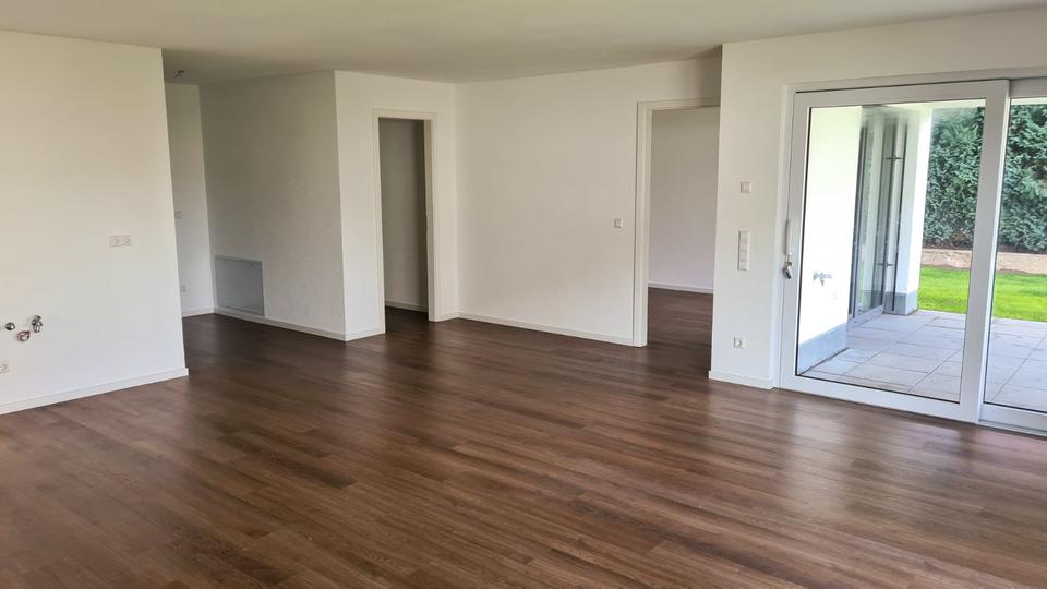 Thumbnail-Trossingen: Großzügige 2 Zimmer Wohnung (77,67 m²) mit Bad & Keller – stilvoll wohnen mit Komfort!
