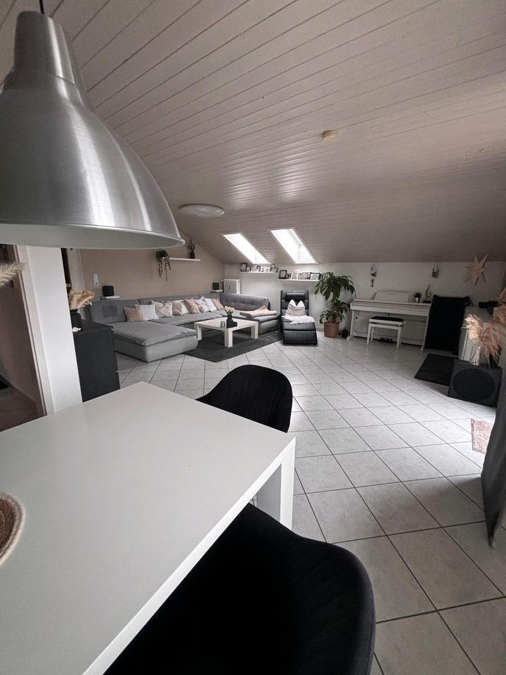 Thumbnail-3,5 Zi. Dachgeschosswohnung zu vermieten