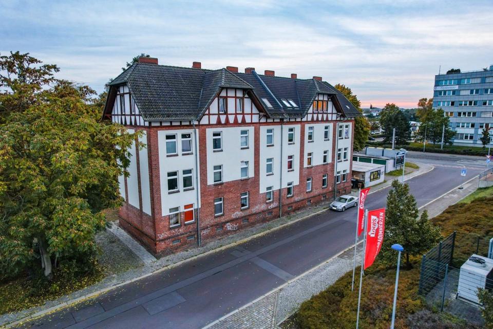 Thumbnail-Wohnungen zu vermieten für 2,5 & 4,5 Zimmer, jeweils ohne Balkon.
