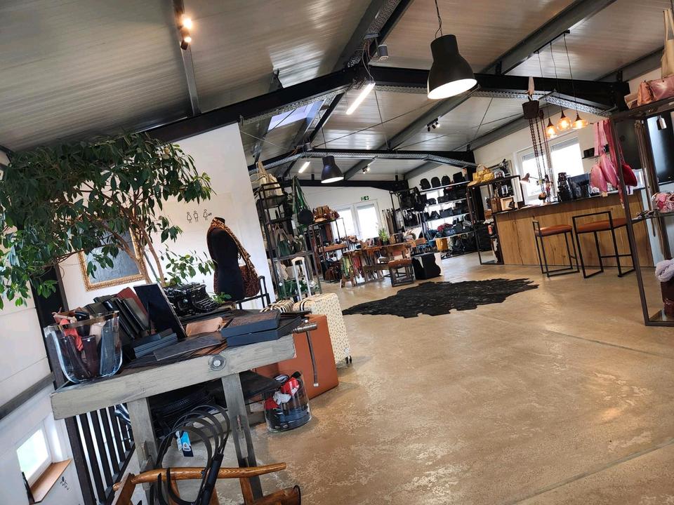 Thumbnail-Deine Fläche im Concept Store in Metzingen