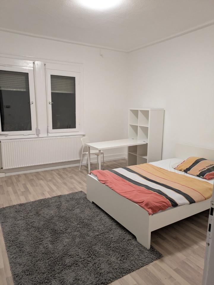 Thumbnail-Möbliertes Zimmer in Stuttgart-Süd zu vermieten