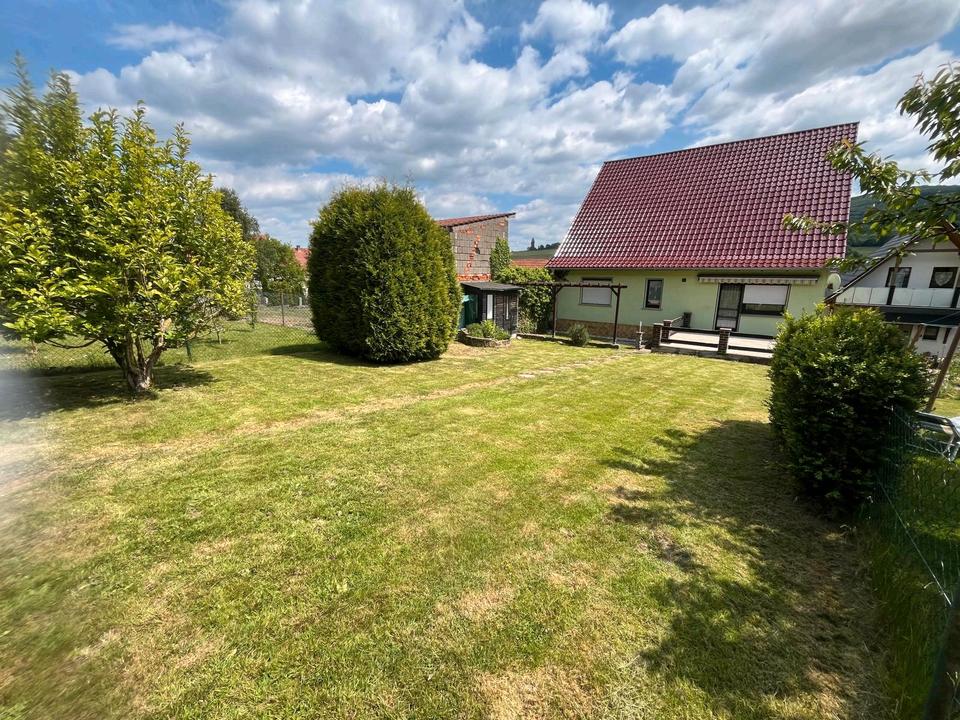 Thumbnail-bezugsbereites Einfamilienhaus mit Nebengebäude in Gehaus