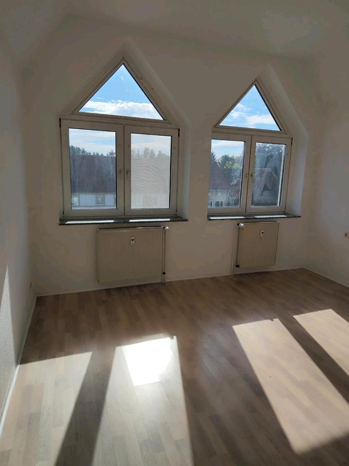 Thumbnail-Helle 2 Raum Wohnung mit Wohnküche