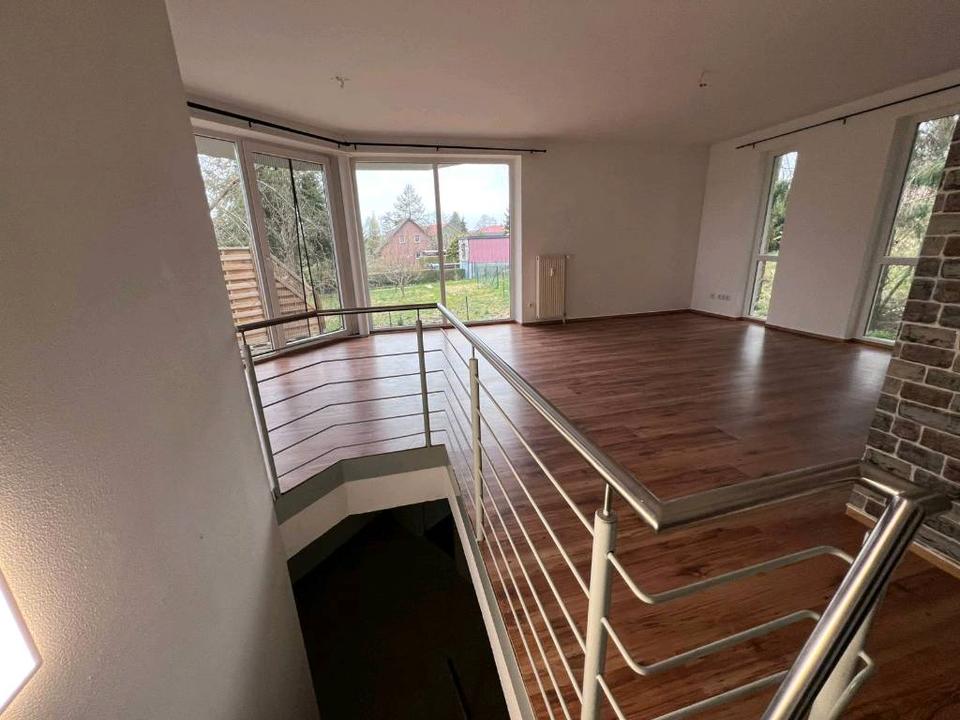 Thumbnail-3-Zimmer-Souterrainwohnung mit Terrasse,PKW-Platz & EB-Küche