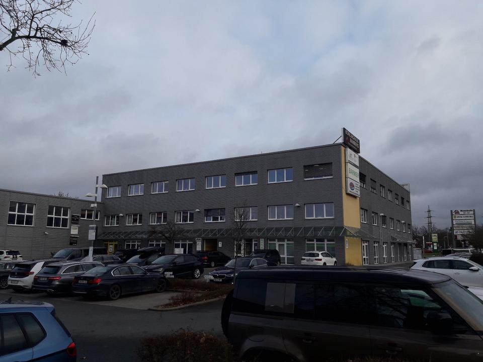 Thumbnail-138m² Büro- oder Praxisfläche - inkl. neuer Bodenbeläge und Anstrich zum Einzug! Provisonsfrei!