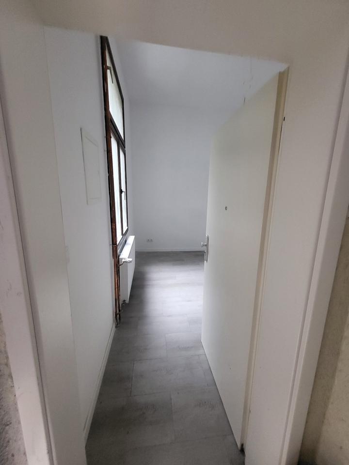 Thumbnail-Gemütliche 1-Zimmer-Wohnung mit hoher Decke in Wuppertal-Elberfel