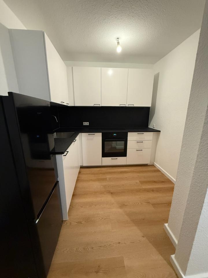 Thumbnail-*Modernisierte 2-Zimmer-Wohnung mit 2 Balkonen in Top-Innenstadtlage von Gießen*