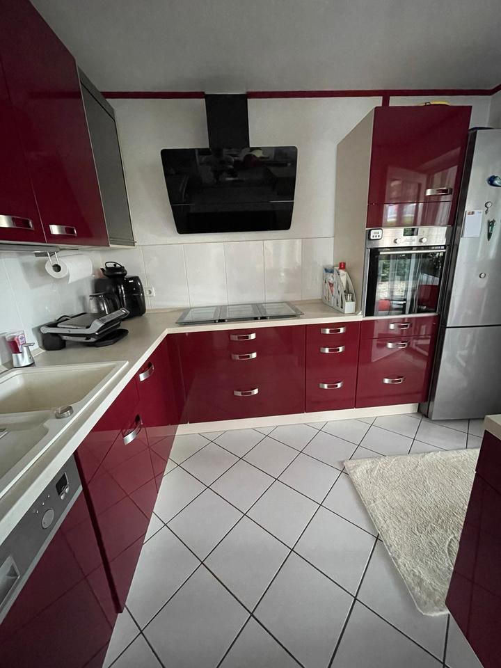 Thumbnail-Drei Zimmer Wohnung mit Garten