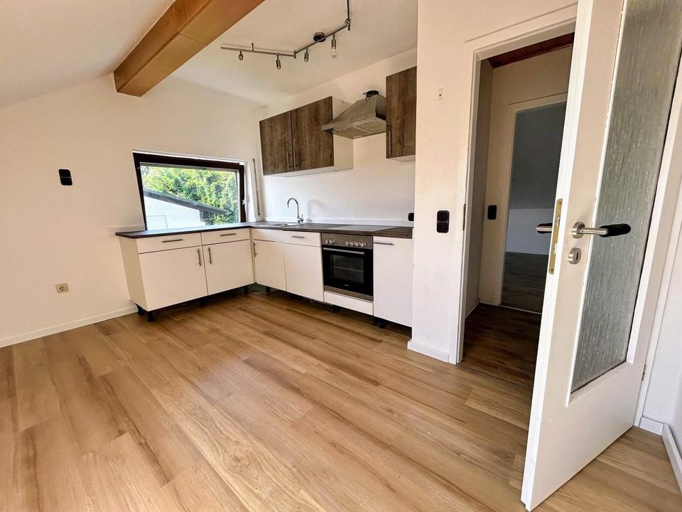 Thumbnail-Traumhafte 4-Zimmer-Dachgeschosswohnung mit Balkon, Garage & Carport in Mauth