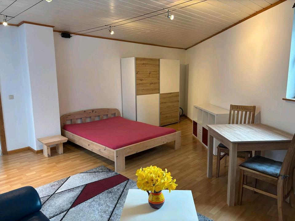 Thumbnail-1 Zimmer, Küche, Bad voll möbiliert, incl. aller Nebenkosten 590