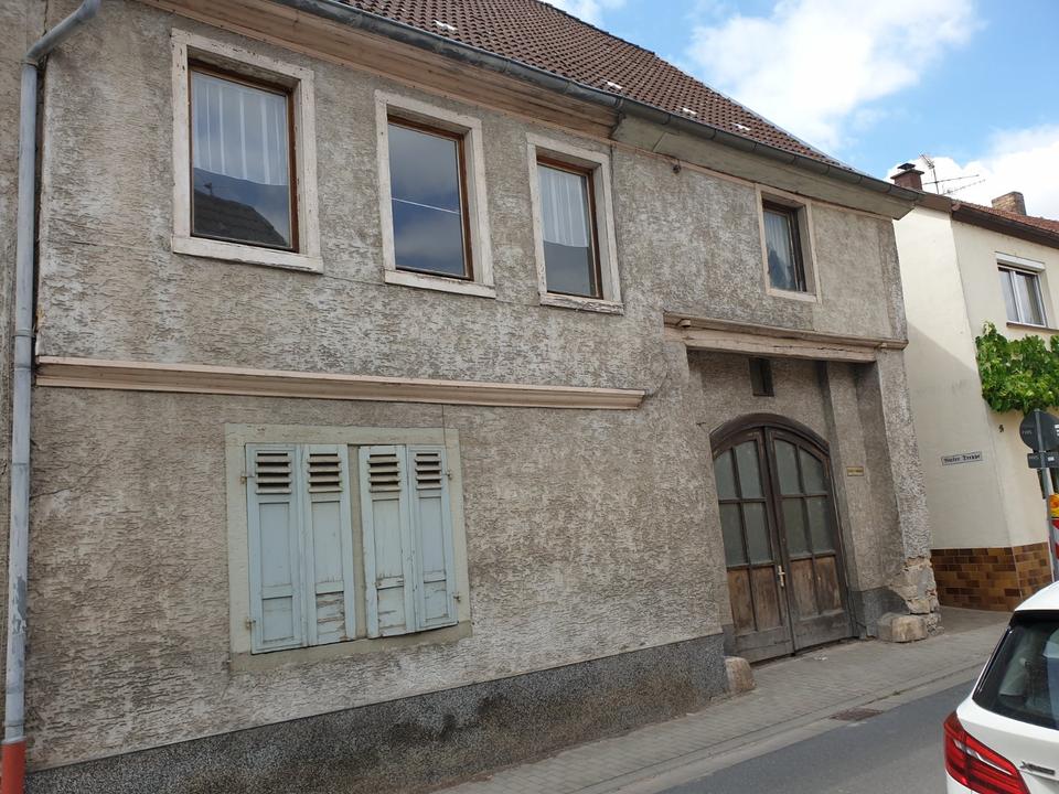 Thumbnail-Historisches Gebäude mit Weinkellern in der Altstadt