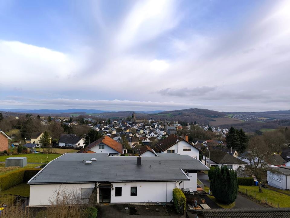 Thumbnail-Schöne 4 Zimmer Wohnung über denn Dächern von Gebhardshain