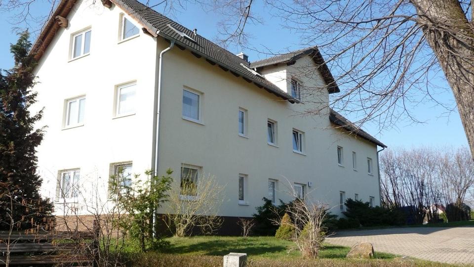 Thumbnail-Gemütliche 3-Zimmer-DG-Wohnung in ruhiger Lage