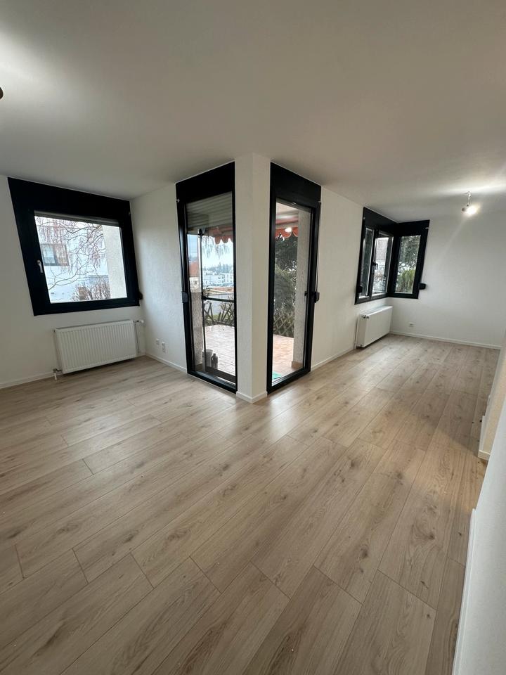 Thumbnail-Charmante 2,5 Zimmer Wohnung mit Terrasse