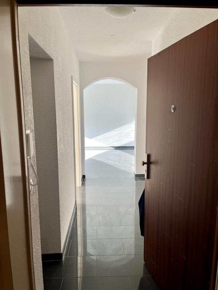 Thumbnail-Schöne 3-Zimmer-Wohnung mit Balkon und Einbauküche