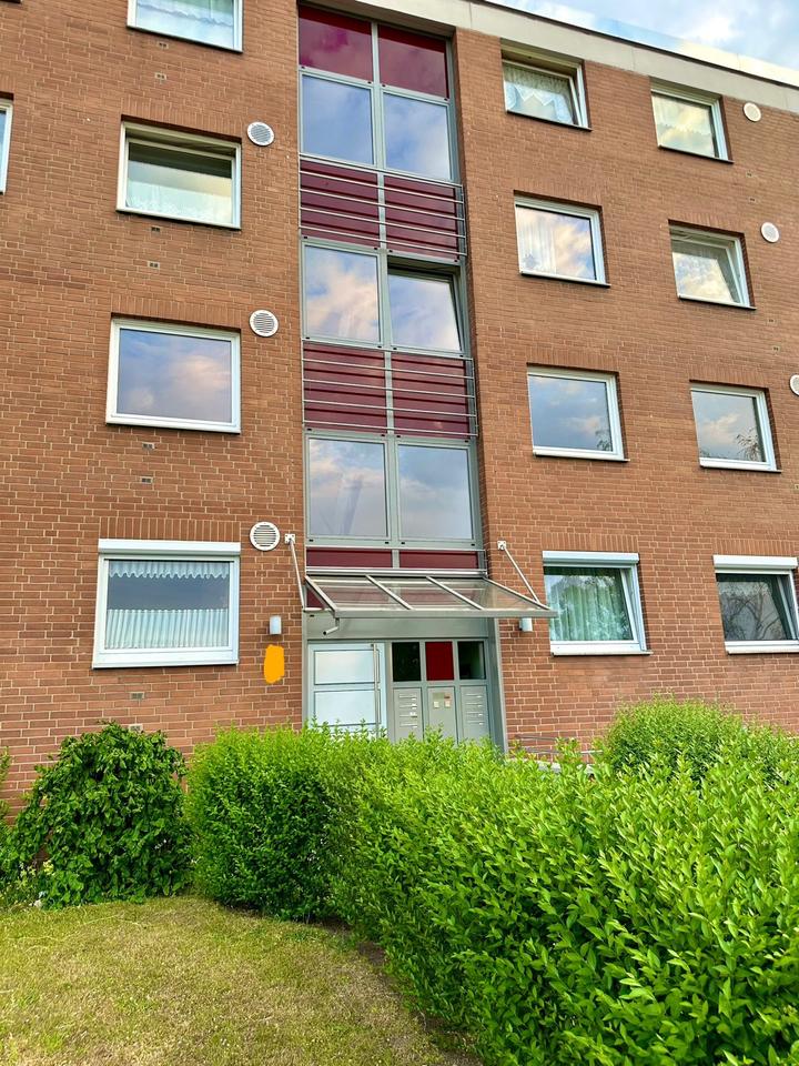 Thumbnail-Große, helle 4,5 Zimmerwohnung in Hannover Bemerode