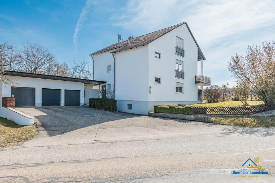 Thumbnail-Top-sanierte Dachgeschosswohnung mit Garage und EBK in idyllischer Lage
