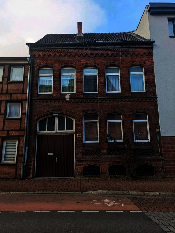 Thumbnail-Reihenmittelhaus mit Einliegerwohnung mit Garten
