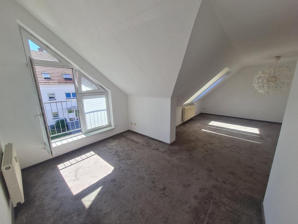 Thumbnail-sonnige Wohnung mit zwei Stellplätzen