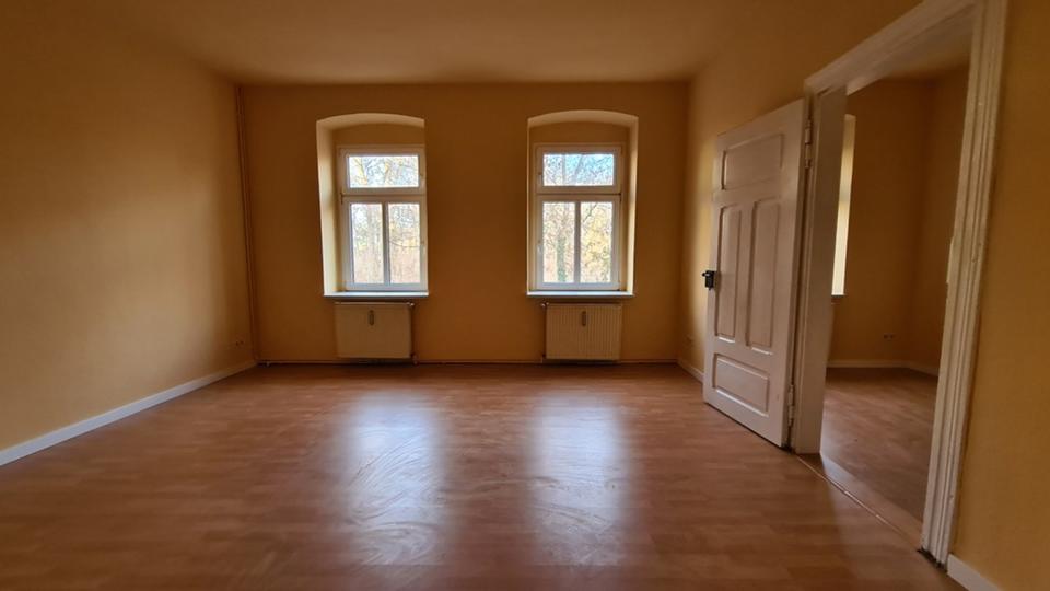 Thumbnail-2 Raum Wohnung im 1.OG ab sofort vermietbar