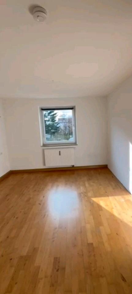 Thumbnail-Zentrales Zimmer in gemütlicher 2er-Mädels-WG