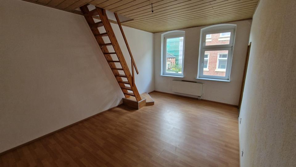 Thumbnail-Dachgeschosswohnung, 2-Raum-Wohnung in Weißenfels ab sofort