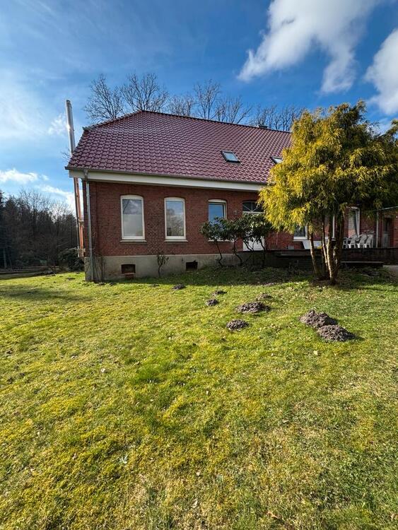 Thumbnail-Großes Landhaus mit 8 Zimmern - ruhige Hoflage