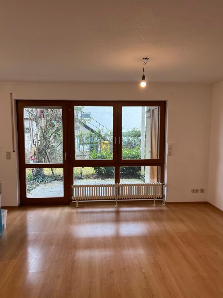 Thumbnail-Helle, renovierte 2,5 Zimmer EG-Wohnung in Schwenningen