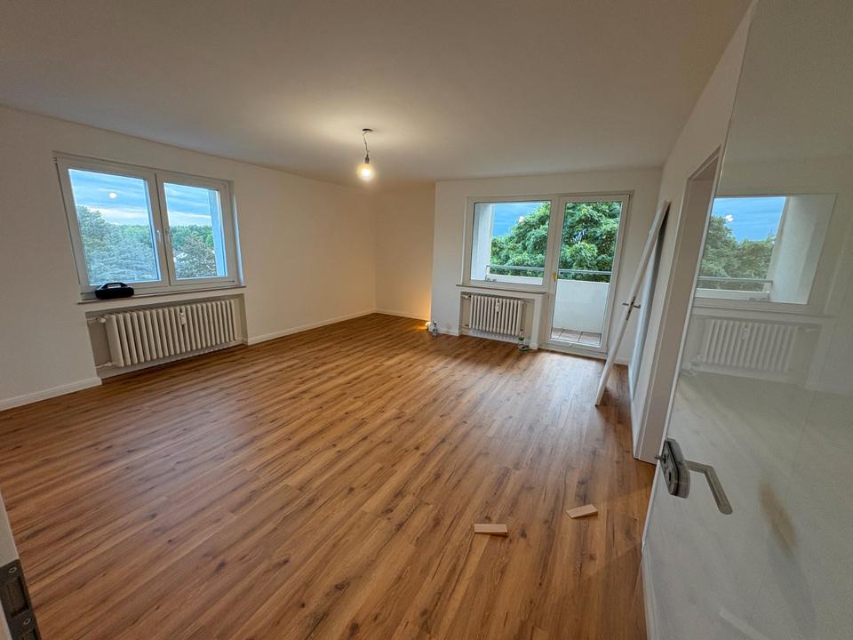 Thumbnail-Grengel: Lichtdurchflutete 2-Zi.-Wohnung mit Loggia & neuer EBK