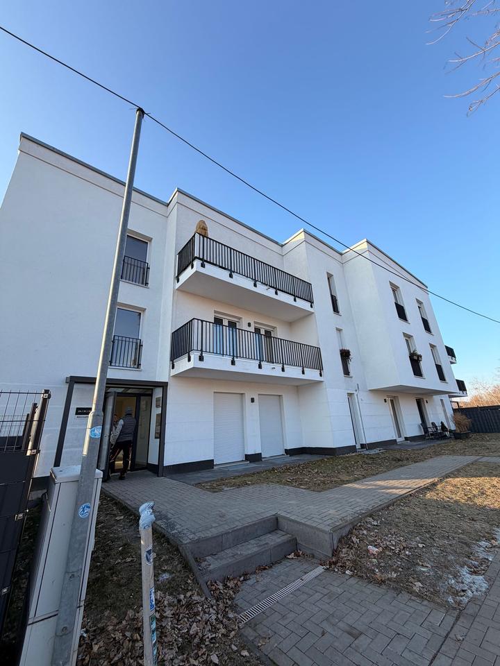 Thumbnail-Moderne 2-Zimmer-Wohnung mit zwei Terrassen in Glienicke