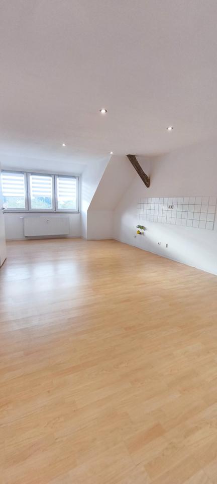 Thumbnail-helle, freundliche Dachgeschosswohnung Rathenow mit Grünfläche