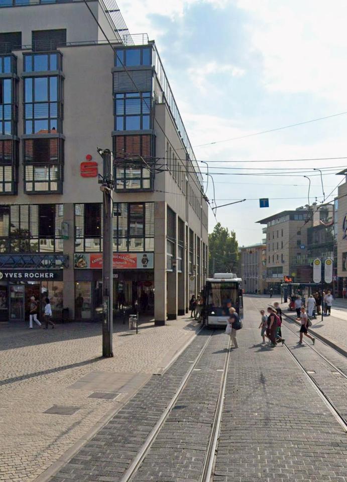 Thumbnail-JENA ZENTRUM: Top-Laden direkt an Haltestelle