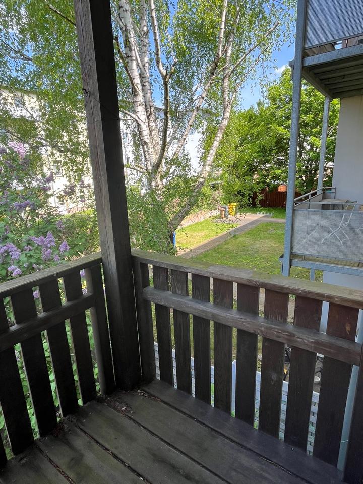 Thumbnail-helle 2-Raum-Wohnung mit Balkon und Tageslichtbad