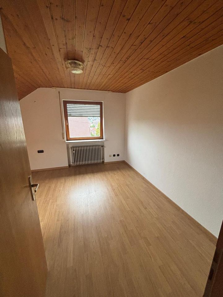 Thumbnail-1-Zimmer-Dachgeschosswohnung in Renningen-Malmsheim