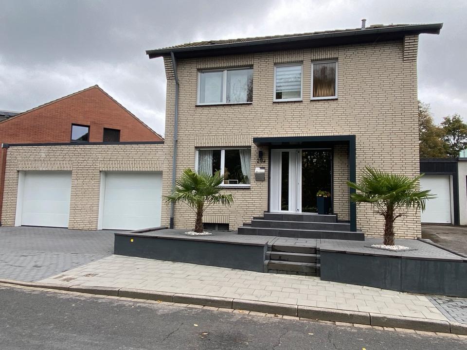 Thumbnail-Individuelles Ein-Zwei Familienhaus