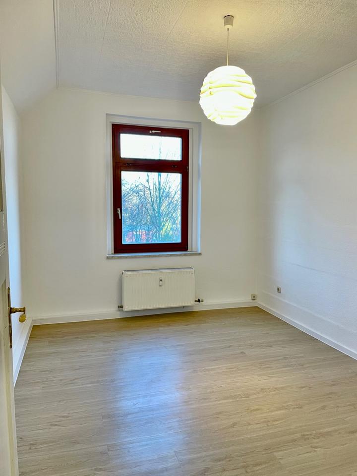 Thumbnail-gemütliche Single-Wohnung nahe Sahnpark, inkl. Gartennutzung, möblierung und Einbauküche möglich